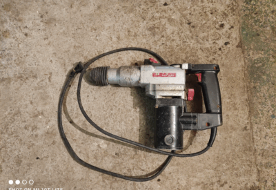 Location Perforateur burineur électrique Autre à Saint-Martin-du-Manoir